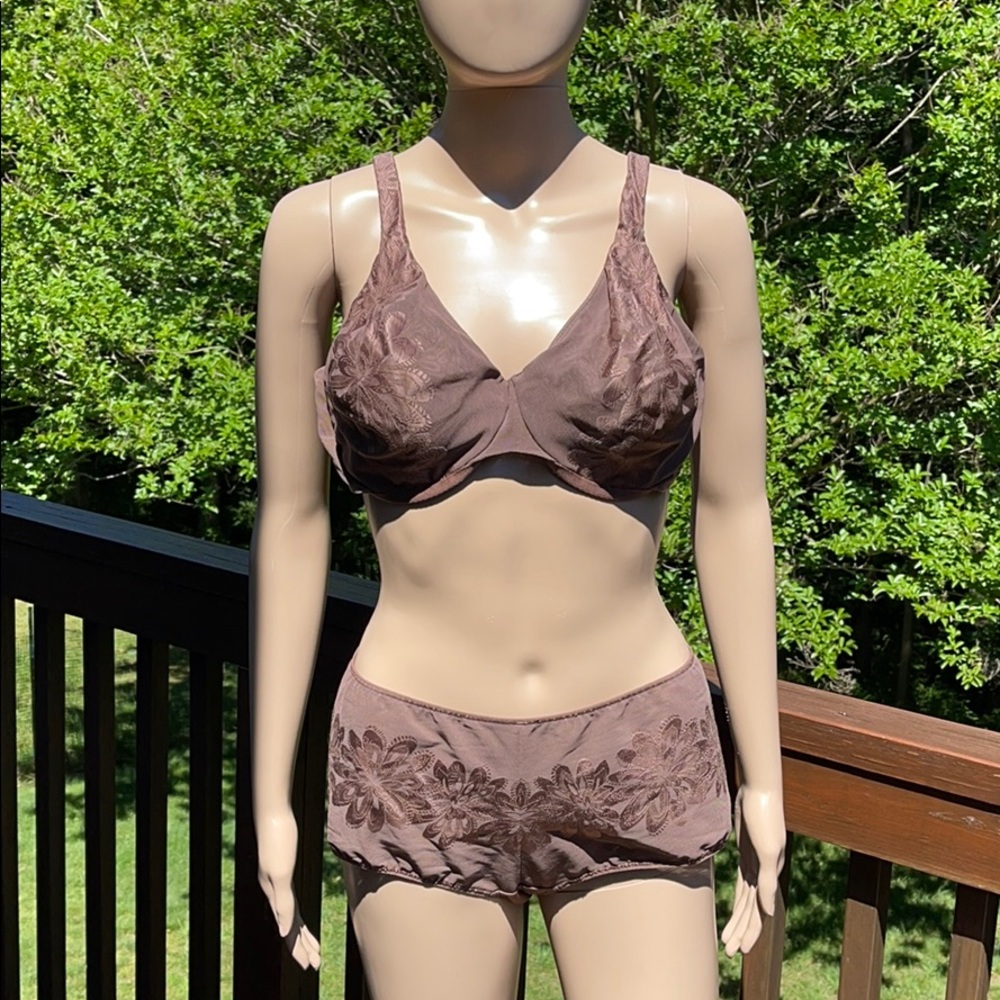 Bali Platinum Brown Semi Lace Bra and Boy Shorts